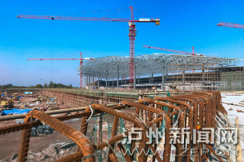 州云龍機場正全速推進建設(shè)，確保7月1日前投入運行。 瀘州日報記者 牟科 攝3